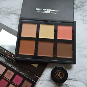 Anastasia Beverly Hills Medium Cream Contour Kit